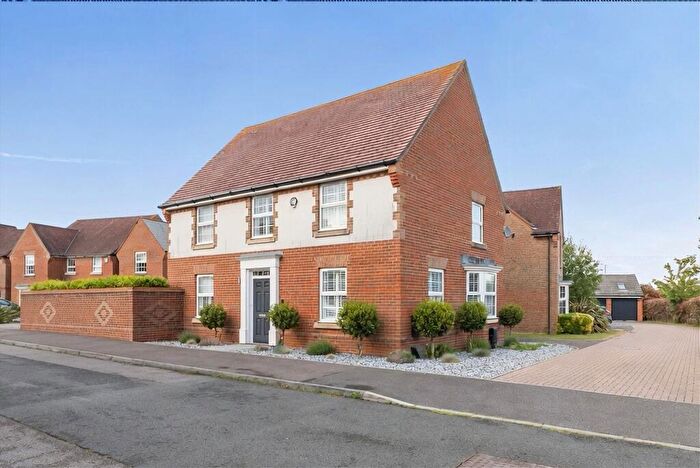 4 Bedroom Detached House For Sale In Bridger Close, Felpham, PO22
