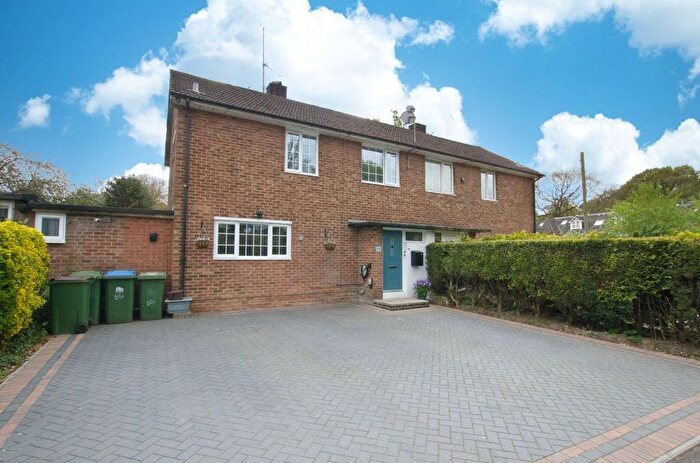 3 Bedroom Semi Detached House For Sale In Somerset Avenue, Southampton, SO18