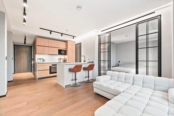 1 Bedroom Flat To Rent In The Stage, Hewett Street, EC2A