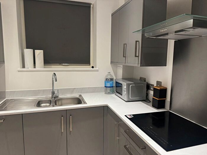 1 Bedroom Flat To Rent In Podd Street, Barking, IG11