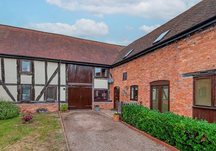 4 Bedroom Barn Conversion For Sale In Low Field Lane, Redditch, B97