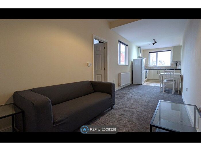 1 Bedroom Flat To Rent In Middleton Hall Road, Birmingham, B30