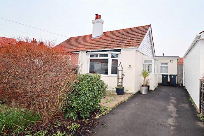 1 Bedroom Semi-Detached Bungalow For Sale In North Crescent, Hayling Island, PO11