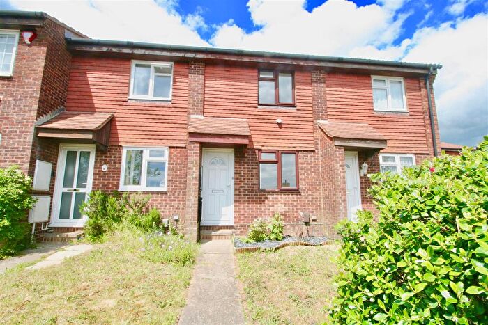 2 Bedroom Terraced House For Sale In Lynchet Close, Brighton, BN1