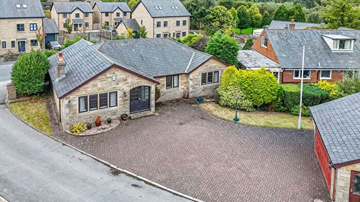 2 Bedroom Bungalow For Sale In Goodshaw Fold Close, Loveclough, Rossendale, BB4