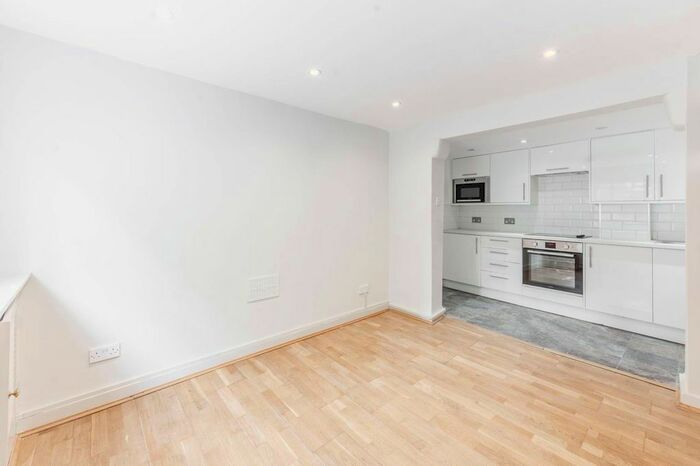 1 Bedroom Flat To Rent In Pond Place, Chelsea, London, SW3
