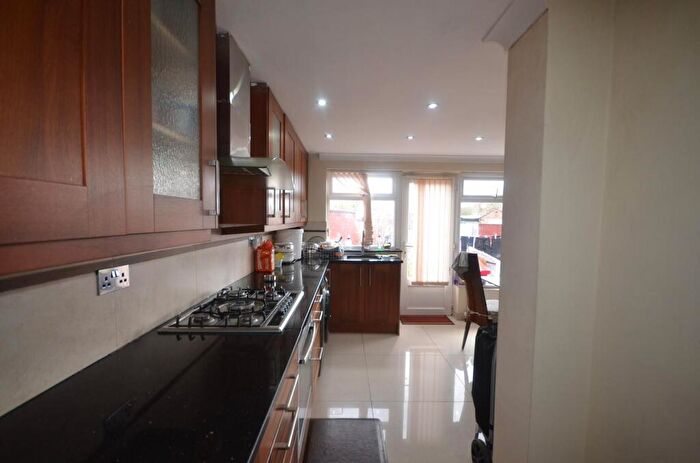 3 Bedroom Terraced House To Rent In Primrose Close, Harrow, HA2