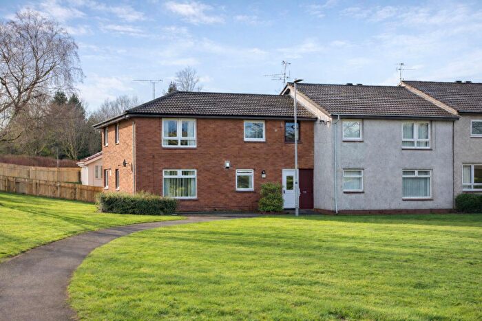 2 Bedroom Flat For Sale In Campion Gardens, Gateshead, NE10