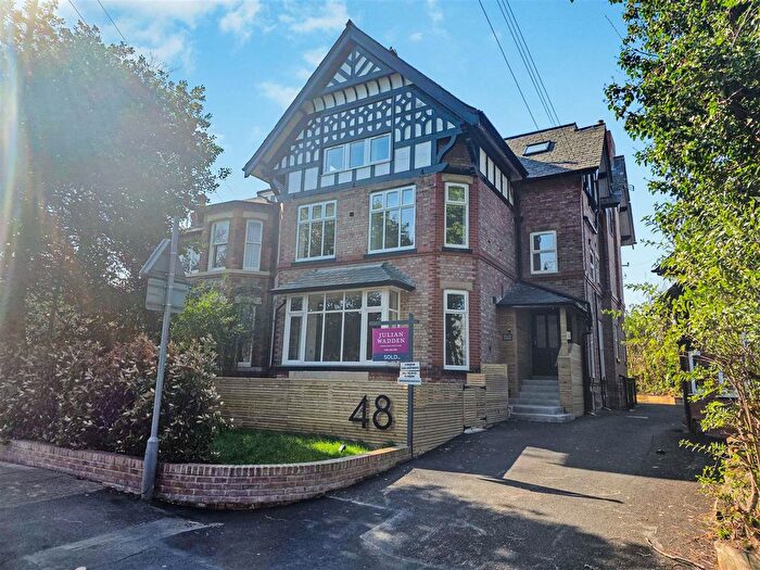 2 Bedroom Flat To Rent In Mauldeth Road, Stockport, SK4