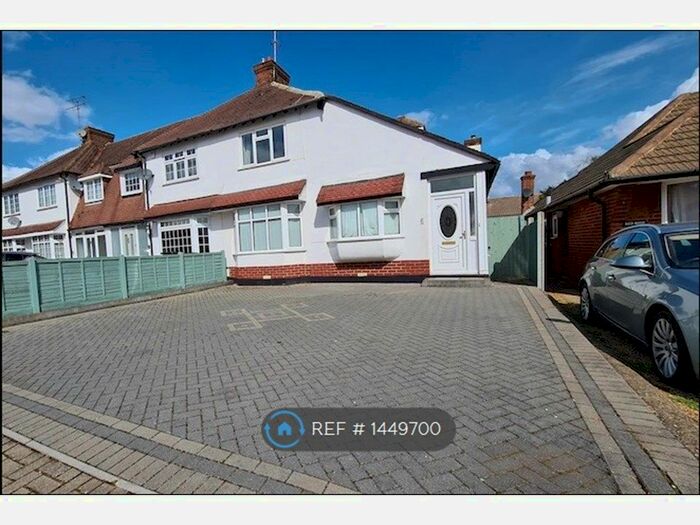 3 Bedroom End Of Terrace House To Rent In Pleasance Road, Orpington, BR5