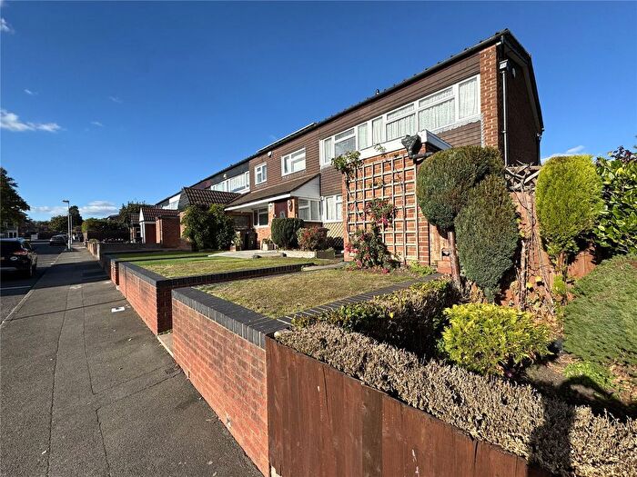 3 Bedroom End Terrace House For Sale In Sumburgh Croft, Birmingham, West Midlands, B35