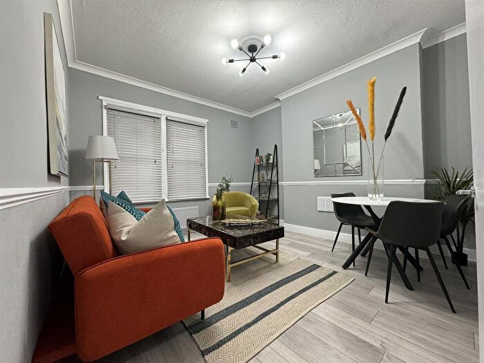 1 Bedroom Flat To Rent In Victoria Road, London, NW6