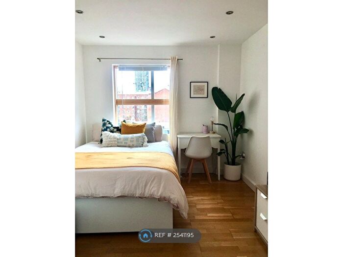 2 Bedroom Flat To Rent In The Wentwood, Manchester, M1