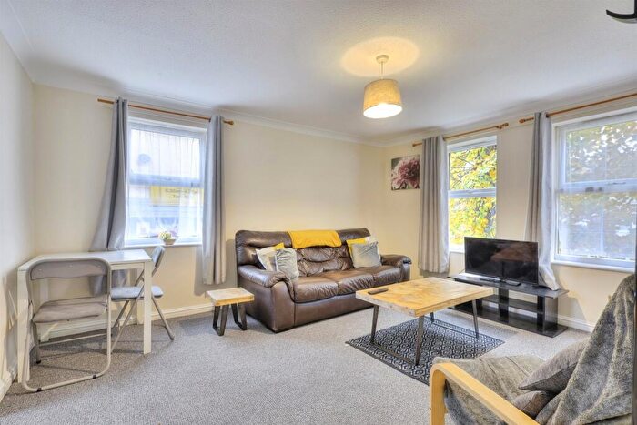 2 Bedroom Flat To Rent In Arnold Road, Northampton, NN2