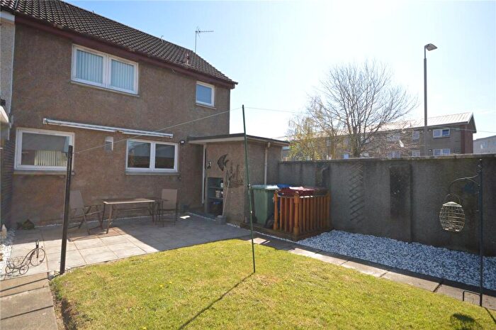 3 Bedroom End Of Terrace House To Rent In Carbrook Place, Grangemouth, Stirlingshire, FK3
