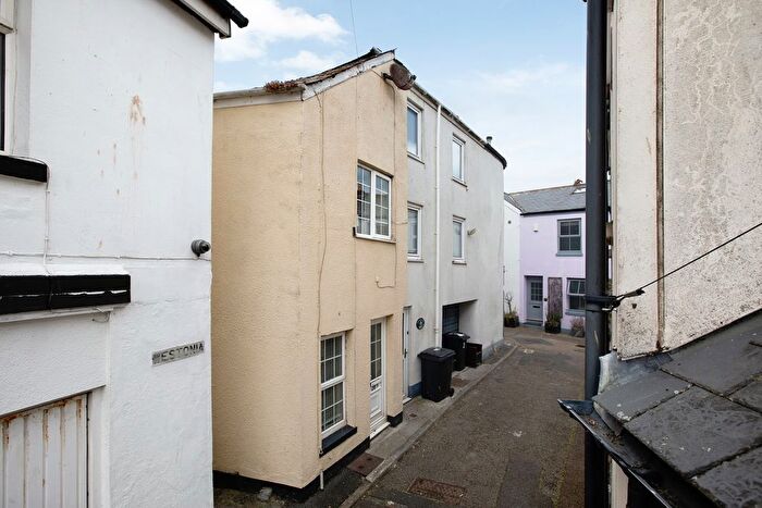 1 Bedroom Cottage To Rent In French Street, Teignmouth, Devon, TQ14