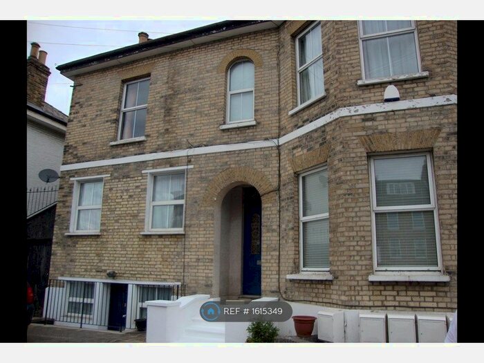 1 Bedroom Flat To Rent In Thurlow Park Road, Tulse Hill, SE21