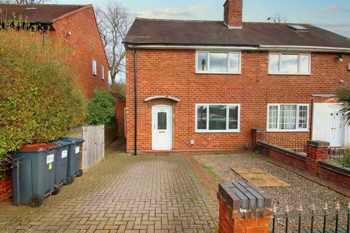 2 Bedroom House To Rent In Kelfield Avenue, Birmingham, B17