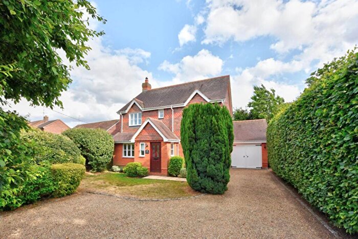 4 Bedroom Detached House For Sale In Horsepond Road, Gallowstree Common, RG4