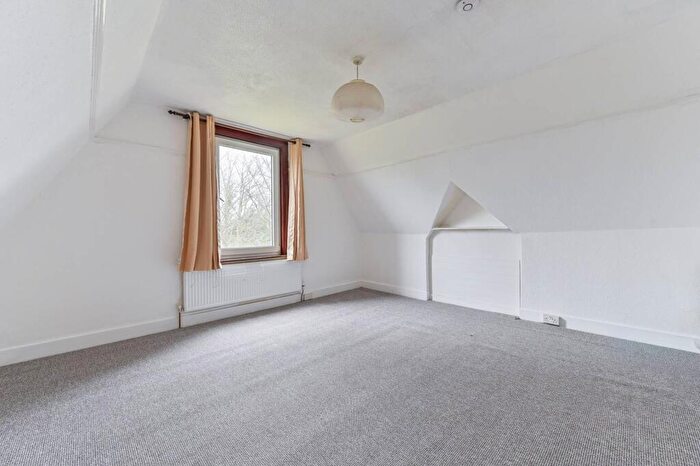 Studio To Rent In Ashburton Road, East Croydon, Croydon, CR0