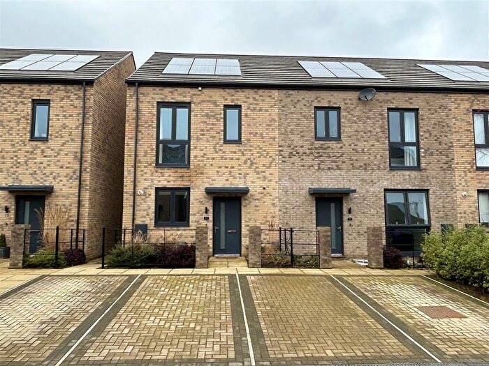 2 Bedroom End Of Terrace House To Rent In Mill Way, Selby, YO8