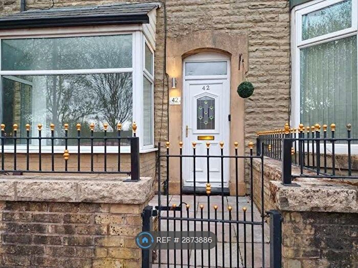 2 Bedroom Terraced House To Rent In Clyde Street, Oldham, OL1