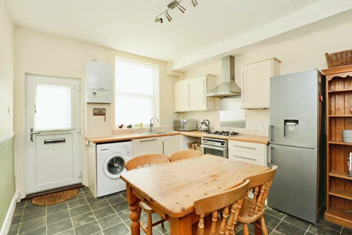 2 Bedroom Terraced House For Sale In Aisthorpe Road, Woodseats, Sheffield, S8