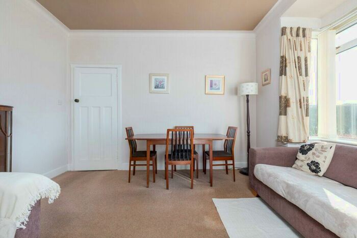 4 Bedroom Detached Bungalow For Sale In Ruthven Avenue, Giffnock, G46