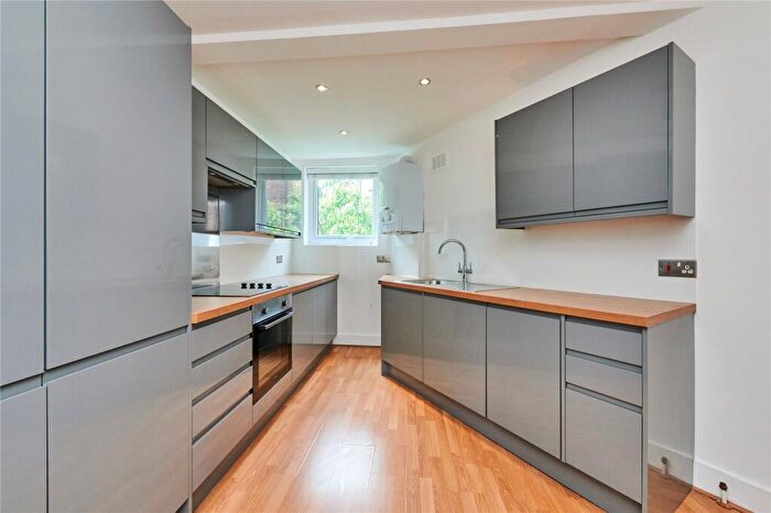 2 Bedroom Maisonette To Rent In Marquis Road, Camden, NW1