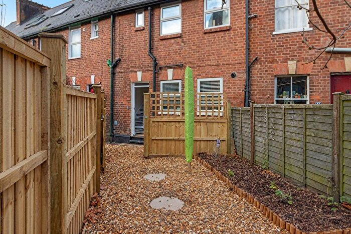 3 Bedroom Terraced House For Sale In Bonhay Road, Exeter, EX4