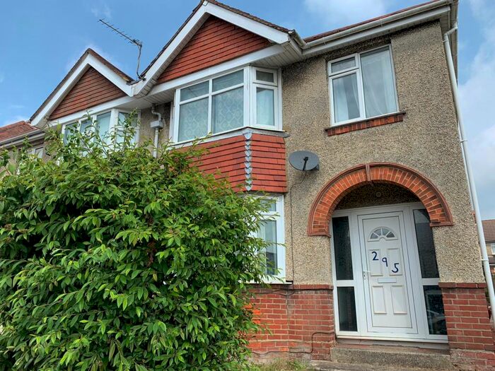 3 Bedroom House To Rent In Burgess Road, SO16