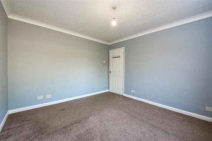 2 Bedroom Semi-Detached Bungalow For Sale In The Crescent, Andover, SP10