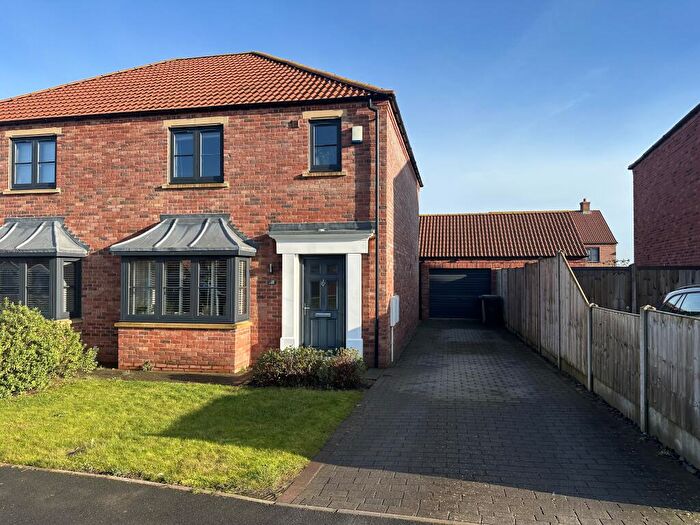 3 Bedroom Semi-Detached House For Sale In Bee Orchid Way, Louth, LN11