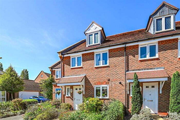 3 Bedroom House For Sale In Old Common Close, Birdham, Chichester, PO20