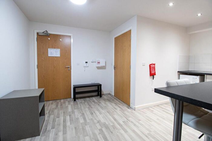 1 Bedroom Flat To Rent In Trinity Hall, Flat, LS6