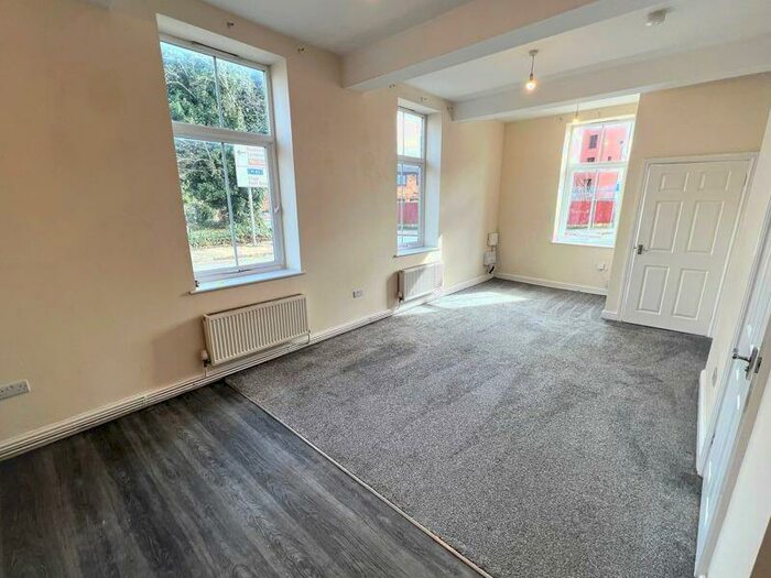 3 Bedroom Terraced House To Rent In Green Lane, Eccles, M30