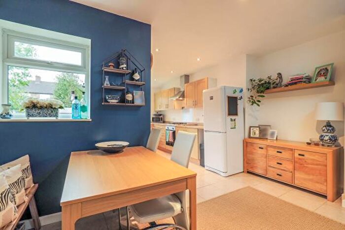 3 Bedroom Terraced House To Rent In Crofton Close, Nottingham, NG8