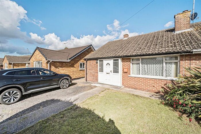 2 Bedroom Semi-detached Bungalow For Sale In Oxenden Crescent, Wingham, Canterbury, CT3