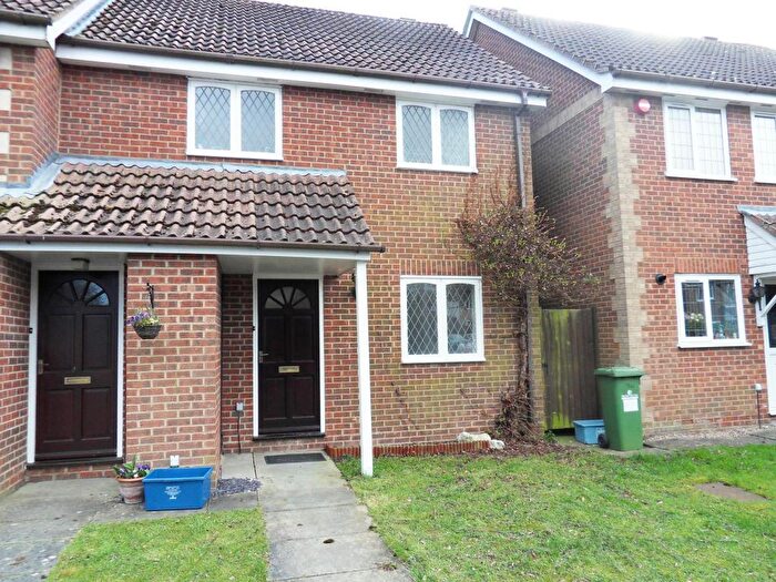 1 Bedroom Flat To Rent In Court Corner, Olney, MK46