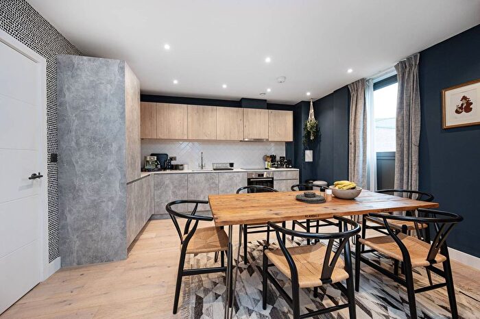 2 Bedroom Flat For Sale In Morville Street, Bow, London, E3