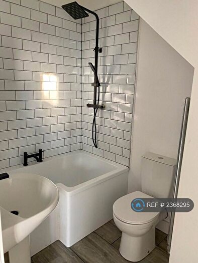 1 Bedroom Flat To Rent In Pentre, Pentre, CF41