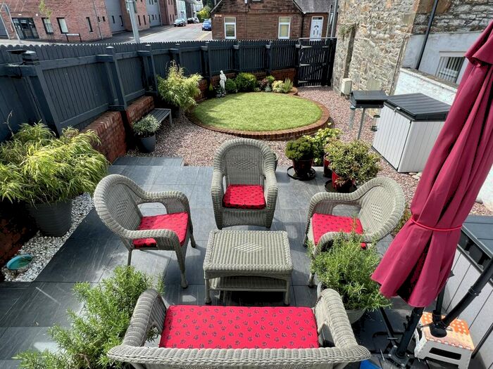 2 Bedroom House For Sale In Queen Street, Castle Douglas, DG7