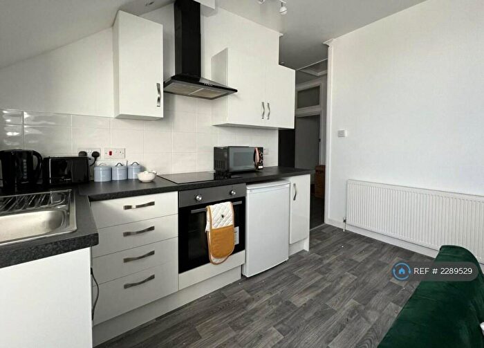 1 Bedroom Flat To Rent In Genesta Road, Westcliff-On-Sea, SS0