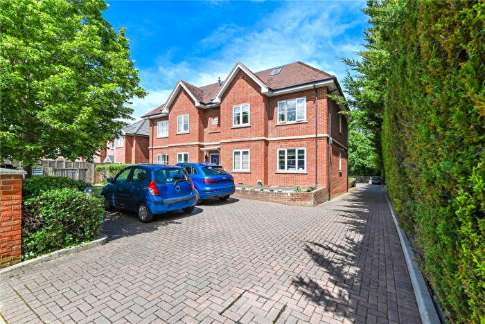 2 Bedroom Apartment For Sale In Milton Manor, Manor Road, New Milton, Hampshire, BH25