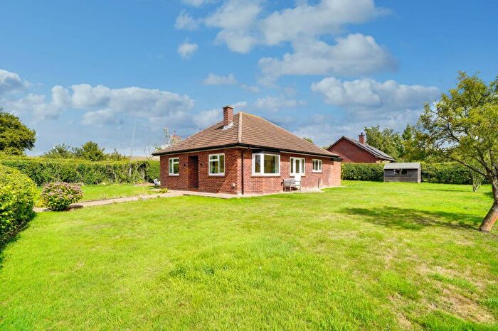 2 Bedroom Detached Bungalow To Rent In Stow Road, Kimbolton, PE28