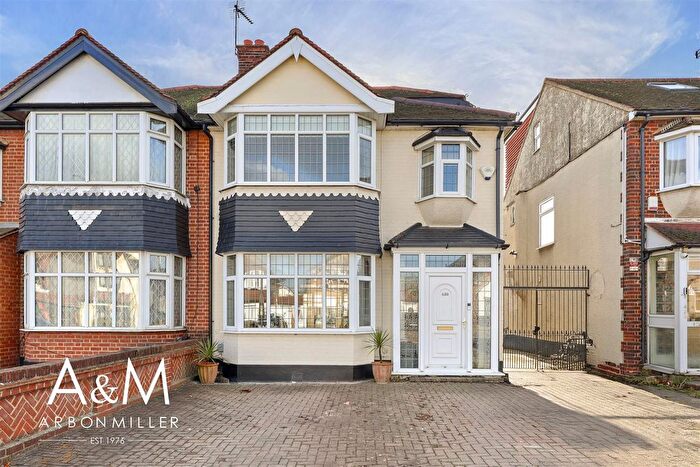 4 Bedroom Semi Detached House For Sale In Clayhall Avenue, Clayhall, IG5