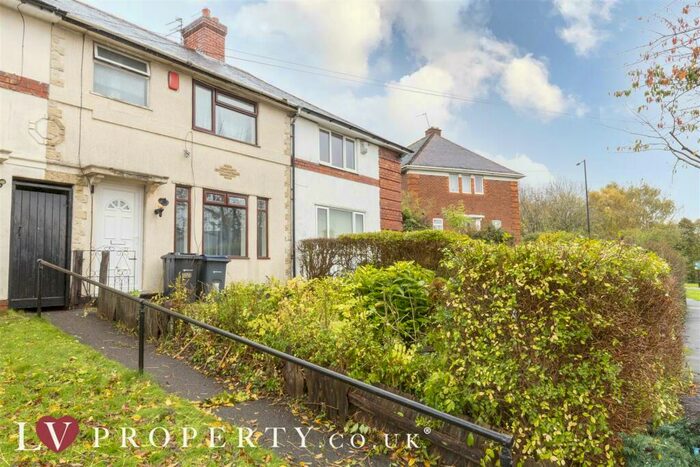 3 Bedroom House To Rent In Woodhouse Road, Quinton, Birmingham, B32