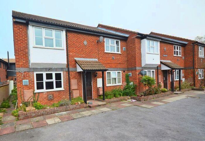 1 Bedroom Flat To Rent In Princes Risborough, HP27
