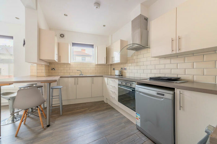 4 Bedroom Flat To Rent In Ilkeston Road, Nottingham, NG7