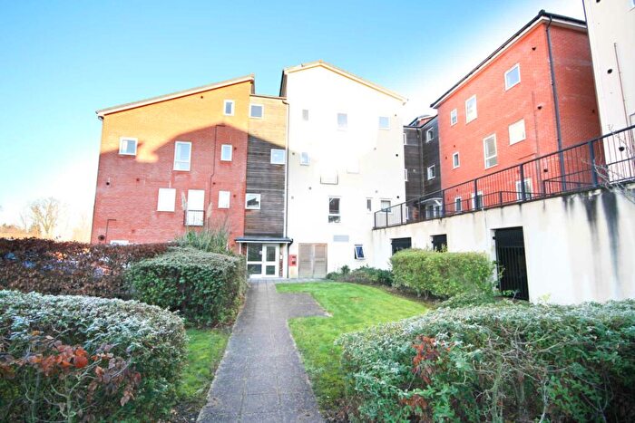 2 Bedroom Apartment To Rent In Nicholson Park, Bracknell, RG12